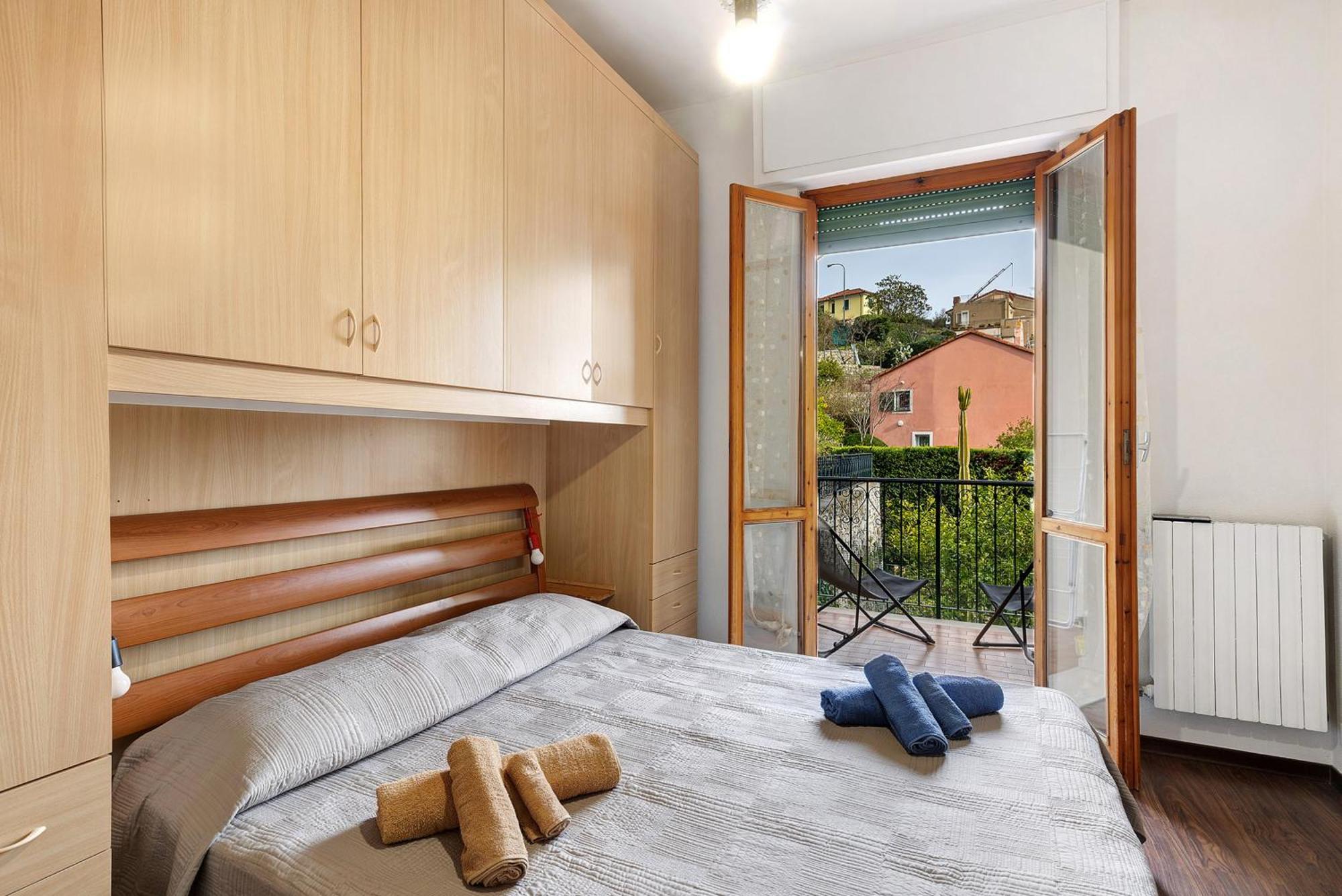 Appartamento Bilocale sul Borgo Finale Ligure Esterno foto
